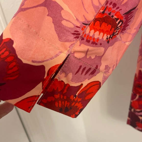 Tuckernuck Red and Pink Floral Tunic - Picture 4 of 4
